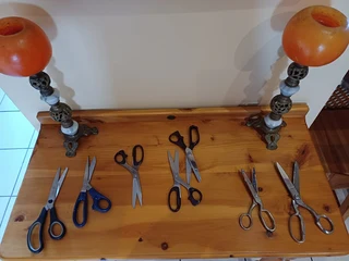 Scissor &#34;Job Lot of 7&#34; including KAI Stainless steel Scissors and Pinking Shears