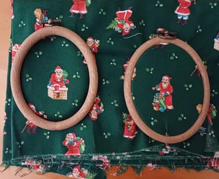 Vintage Look Hanging Picture Frames -  Brown Faux Wood Oval  Frames