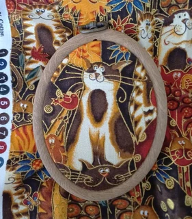 Vintage Look Hanging Picture Frames -  Brown Faux Wood Oval  Frames