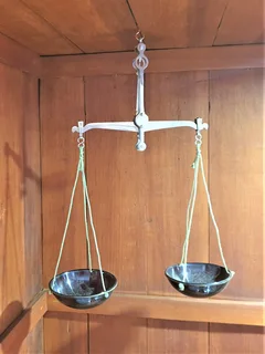 Equal Arm Balance Scale -  in original box - Collectors piece -made in Germany