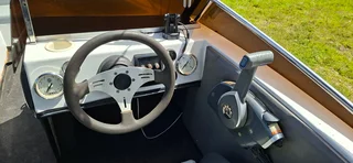 1996 Scimitar 180 bowrider with evinrude e-tec 115hp 2-stroke motor