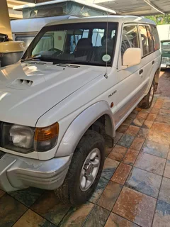 1997 Mitsubishi Pajero SUV