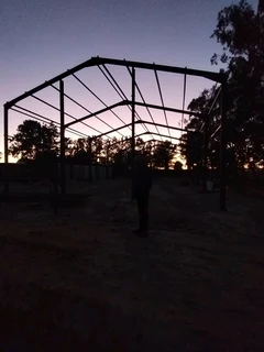 STAALSTRUKTUUR / STEEL STRUCTURES with roof