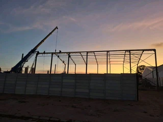 STAALSTRUKTUUR / STEEL STRUCTURES with roof
