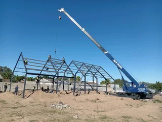 STEEL STRUCTURES /STAALSTRUKTUUR