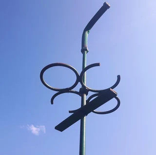 Picnic drink holder / camping / braai accessory