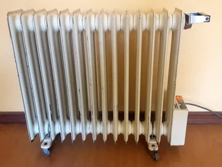 2000W load shedding resistant 14-fin oil heater