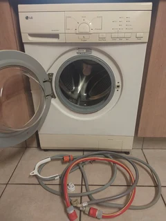 LG 5.5kg Front loader fully automatic washing machine