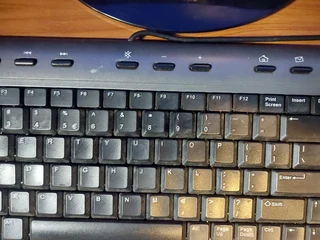 Labtec USB Ultra Flat Keyboard with Media keys and NumPad