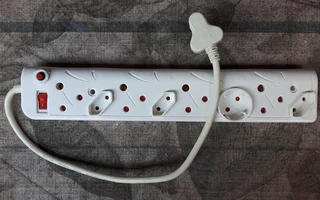 Cables, adapters, plugs and travel adapters