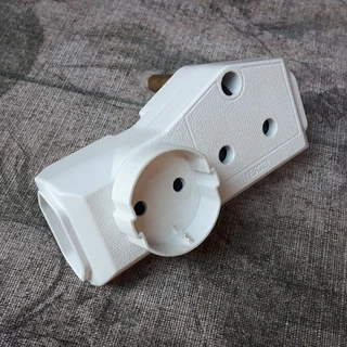 Cables, adapters, plugs and travel adapters