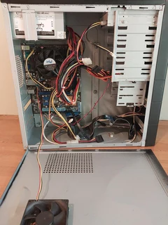 Pentium 4 PC Tower Chassis with carry handle and DVD&#43;R DL drive 2x front USB