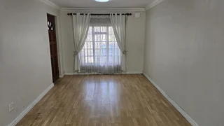 spacious 1 bed, kitchen, lounge and bathroom, for rent in Garlandale.