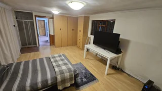 spacious 1 bed, kitchen, lounge and bathroom, for rent in Garlandale.