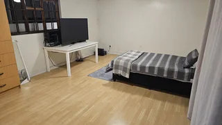 spacious 1 bed, kitchen, lounge and bathroom, for rent in Garlandale.