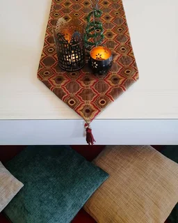 Braai oven gloves, pot holders, aprons, place mats, etc.