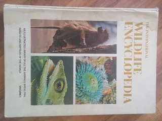 Encyclopedias/Reader&#39;s Digest, etc. books for sale.