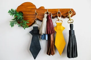 Handmade decor items like table runners, aprons, versatile bags, etc.