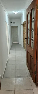 lovelly room in Beautiful peacefull house in Windsor East