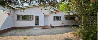 lovelly room in Beautiful peacefull house in Windsor East