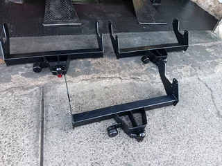 Mahindra underbumper towbars