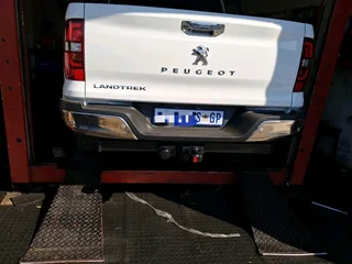 Peugeot Landtrek underbumper towbars