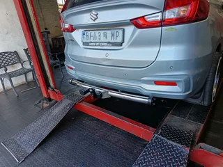 Suzuki ertiga and Toyota Rumion Chrome towbars