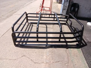 Cattle rails (cages)