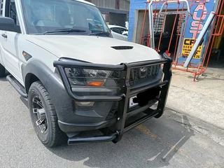 Mahindra (s4, s6, s10 and s11 full-face bullbars