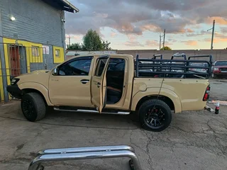 Toyota hilux cattle rails