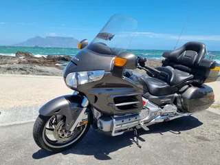 2010 Honda Gold Wing GL1800 – Excellent Condition – Holiday Deal 