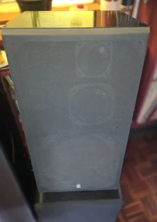 Yahama bookshelf speakers original