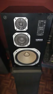 Yahama bookshelf speakers original