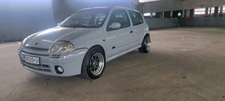 Renault Clio Sport