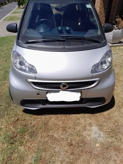 2012 Smart ForTwo Coupe: very low km - 64,000km