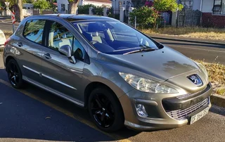 2011 Peugeot 308 Hatchback At Bargain