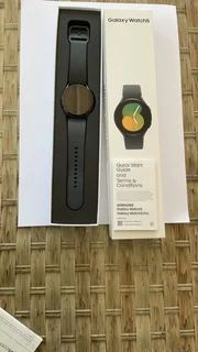 Samsung Galaxy5 black watch X 2