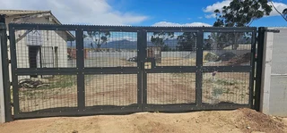 Fencing - Metal, Wood, Composite