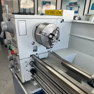STANDARD C0632A/1000 Lathe