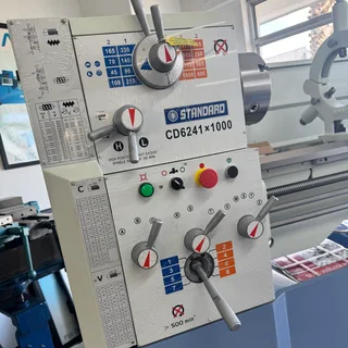 STANDARD C6241/1000 Lathe