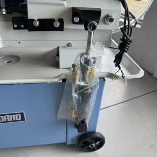 STANDARD WAY TRAIN UC-180AJ Bandsaw