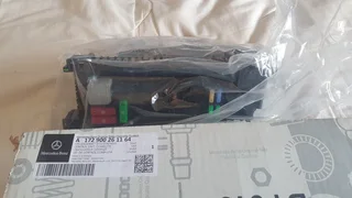 Mercedes R172 (SLK) Genuine Control Unit (rear SAM), Complete - A 172 900 26 11 64