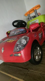 Kids play house,bikes,pool table and ride on