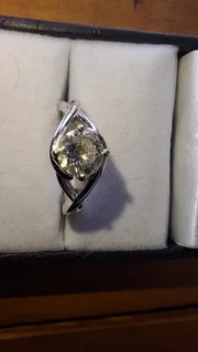 Diamond ring