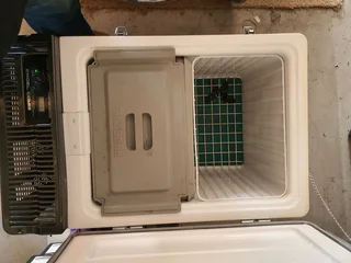 ENGEL Fridge Freezer 72lt