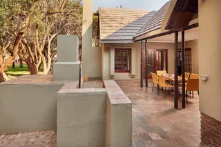 Magaliespark Superior 2.5  Bedroom Chalet, 6 Sleeper, (Phase 1 Unit) close to Pools