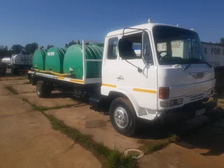 Hino water truck
