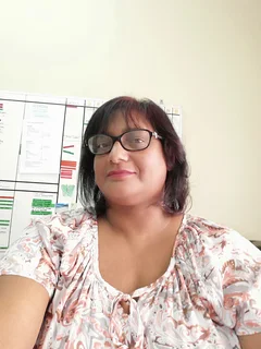 Mature House/Pet Sitter Available