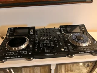 Denon DJ SC5000 Prime (Sale or SWOP)