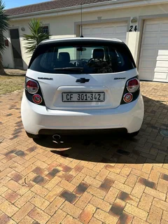 2014 Chevrolet Sonic 1.6. Black and White Edition